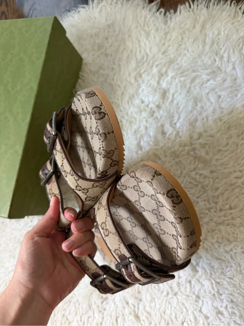 Gucci authentic monogram